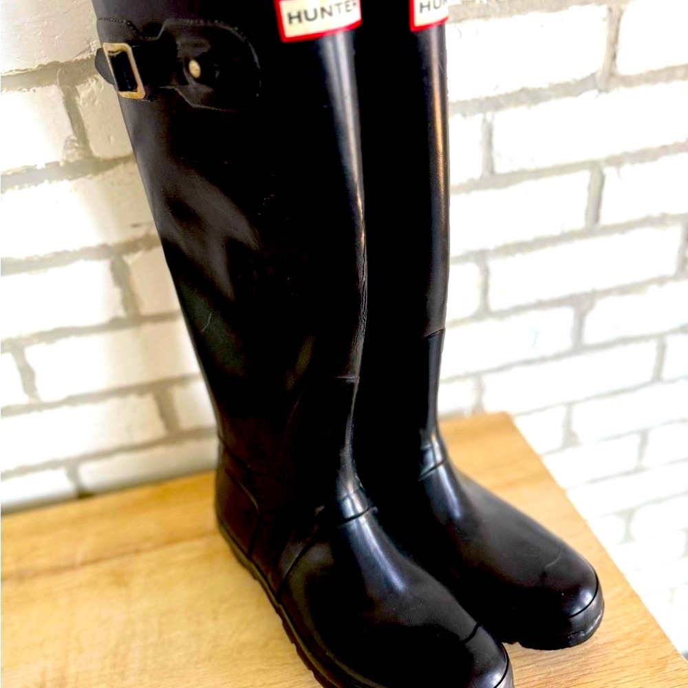 Hunter Classic Tall Black Waterproof Rain Boots